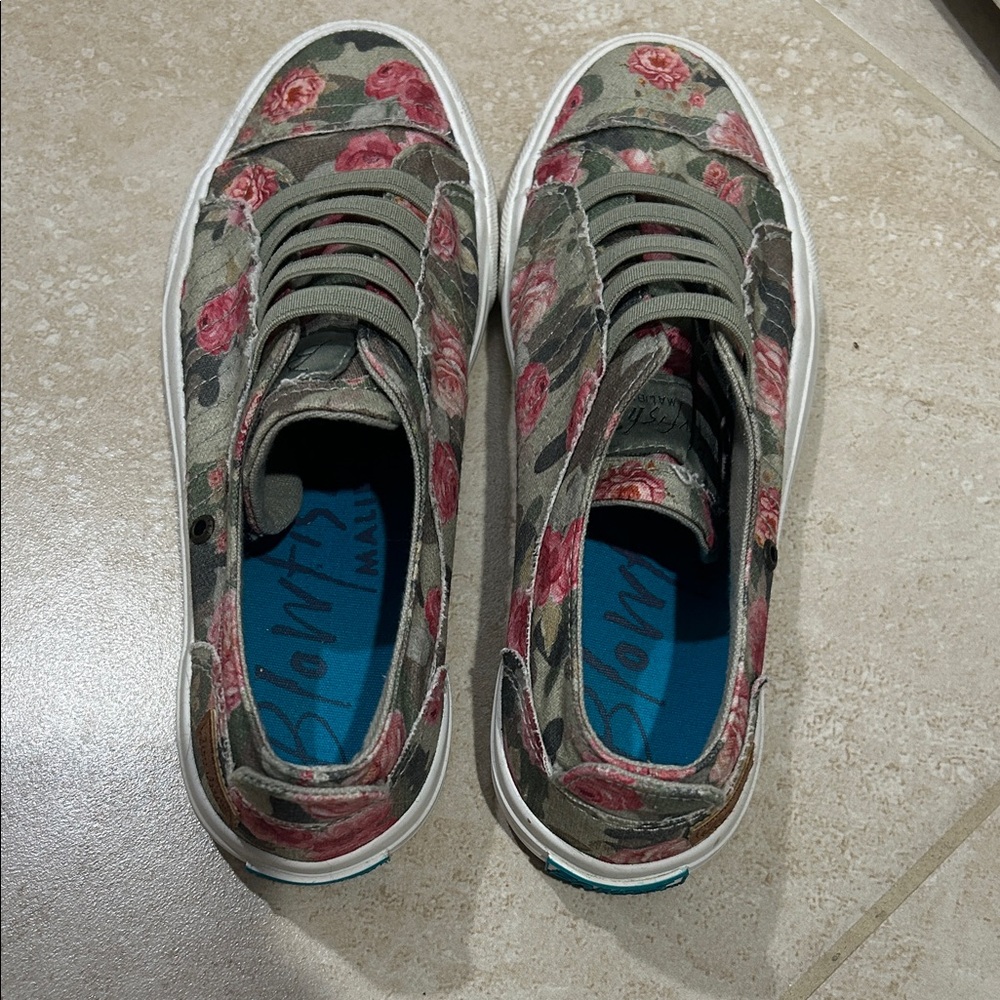 Blowfish Women's Camouflage Floral Sneakers - Olive and Rose